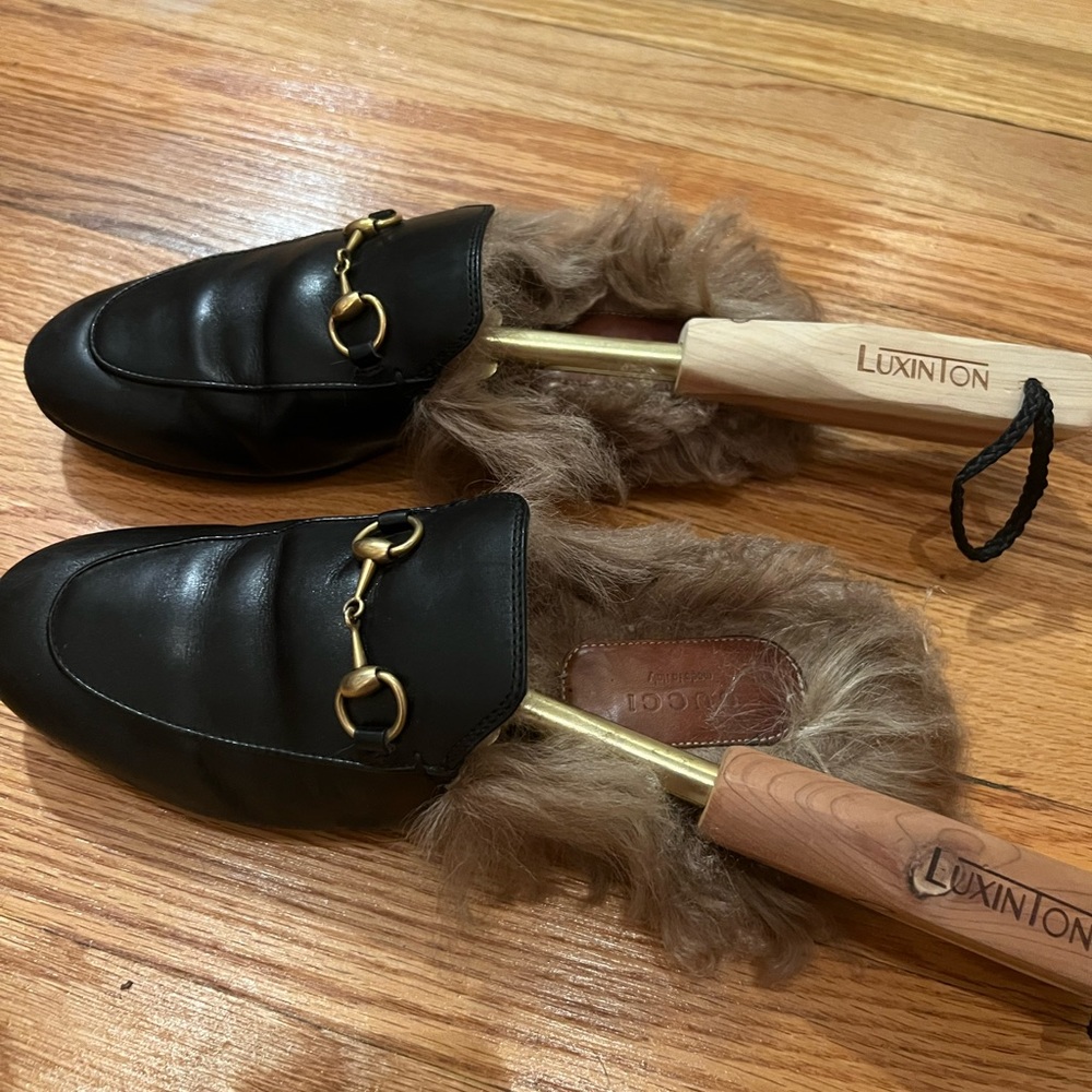 GUCCI Fur Loafers